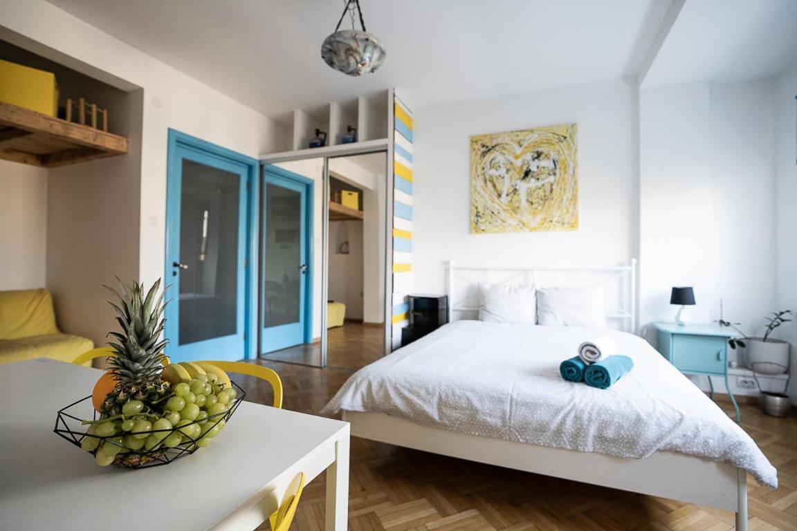Central Studio at Cismigiu Park Apartment Bucureşti Exterior foto